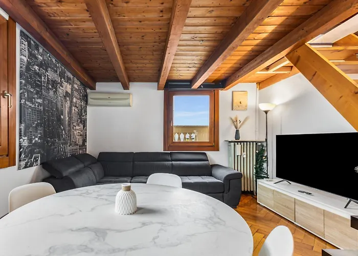 Majella - Terrazza - Centro - Wifi アパート ミラノ