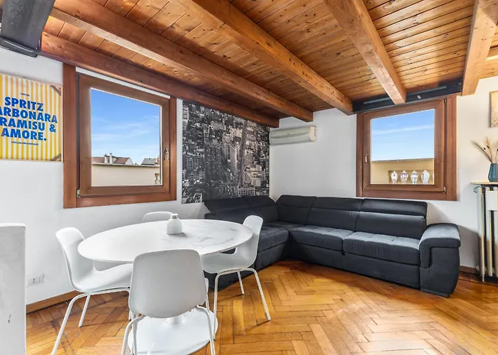 Majella - Terrazza - Centro - Wifi アパート ミラノ